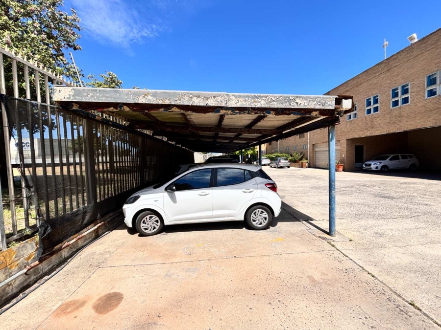 To Let commercial Property for Rent in Paarden Eiland Western Cape